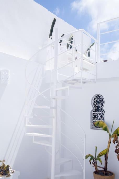 Casa Sira-Charming Home In The Heart Of The Kasbah Танжер Экстерьер фото